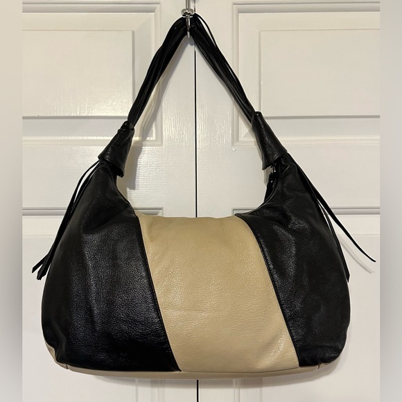 Danilo’s Honduras Shoulder Satchel Black and Cream - Picture 1 of 12